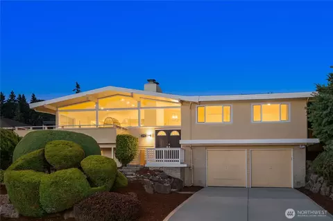 13711 SE Somerset Ln, Bellevue, WA 98006