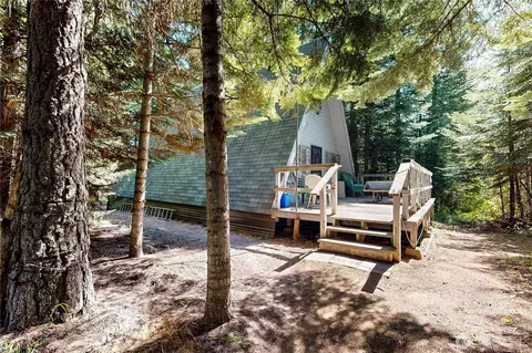 9305 Lewis Peak Rd, Dixie, WA 99329