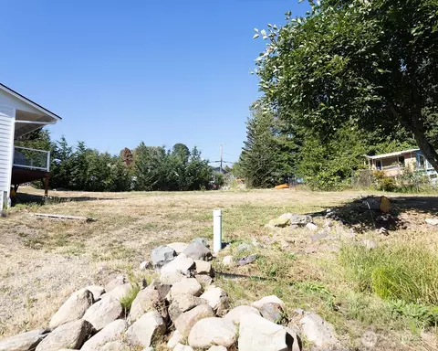 750 Odell Rd, Blaine, WA 98230