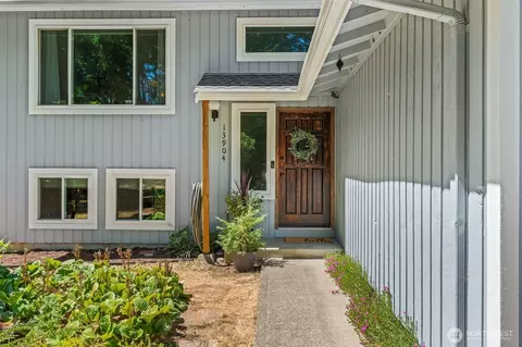 13904 55th Ave NW, Gig Harbor, WA 98332