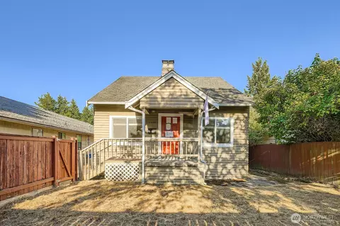 5040 35th Ave SW, Seattle, WA 98126
