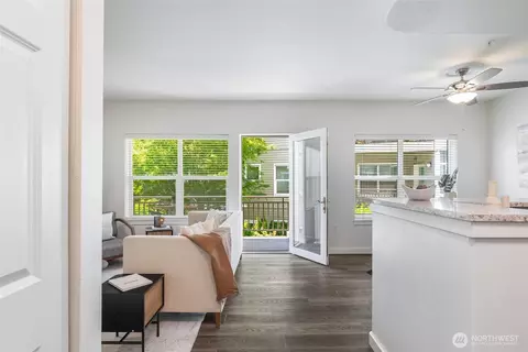 3221 SW Avalon Way #208, Seattle, WA 98126