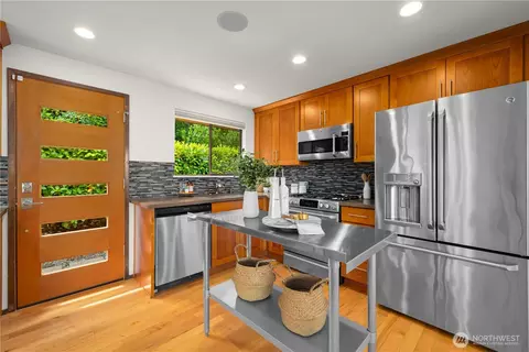 3701 E Jefferson St, Seattle, WA 98122 photo 13