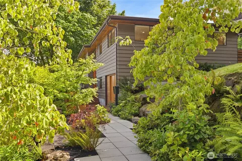 3701 E Jefferson St, Seattle, WA 98122 photo 2