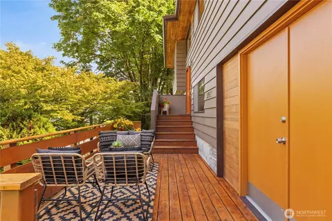 3701 E Jefferson St, Seattle, WA 98122 photo 3