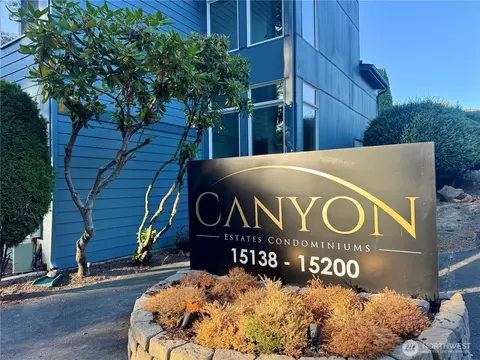 15140 65th Ave S #221, Tukwila, WA 98188