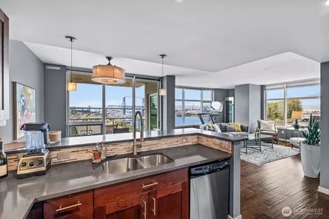 1515 Dock St #613, Tacoma, WA 98402