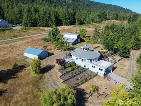 63 Hummingbird Ln, Sequim, WA 98382