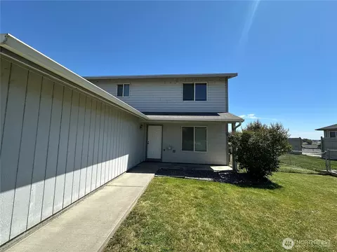 1021 W Windrose, Moses Lake, WA 98837