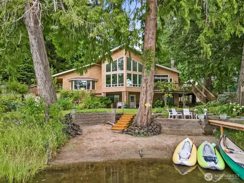1613 Camden Cir SW, Olympia, WA 98512