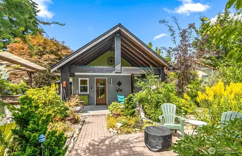 5008 50th Ave SW, Seattle, WA 98136