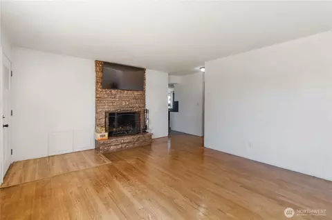 3142 Maple St, Longview, WA 98632 photo 4