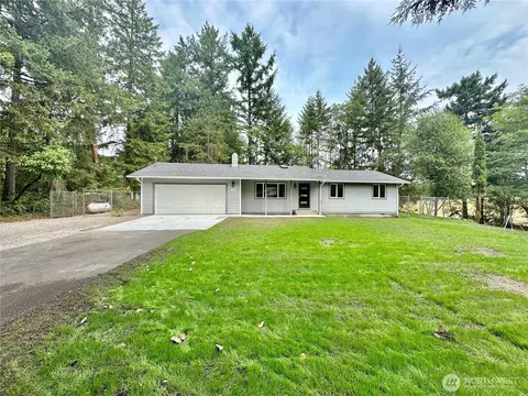 7044 Johnson Point Rd NE, Olympia, WA 98516