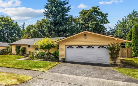 10103 162nd Pl NE, Redmond, WA 98052