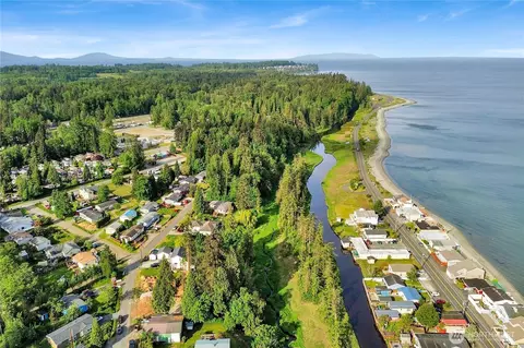 4954 Highland Dr, Blaine, WA 98230