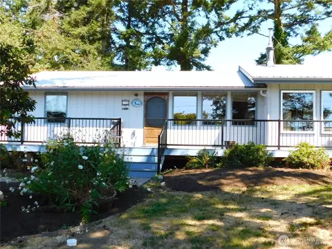 54 Cedar St, Friday Harbor, WA 98250