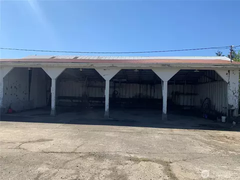 Exterior - 3037 Massey Rd, Everson, WA 98247 photo 6 of 13