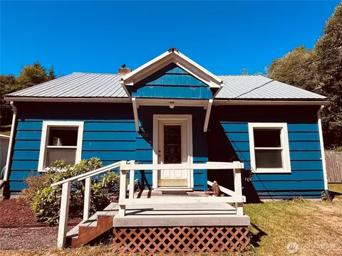 1550 Larch St, Raymond, WA 98577
