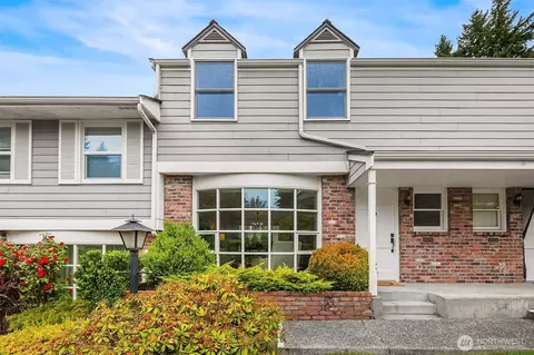 1420 Bellevue Way SE #5, Bellevue, WA 98004