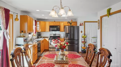 905 Sunstone Ct, Othello, WA 99344 photo 2