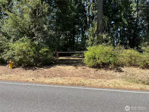 1353 Juniper Beach Rd, Camano Island, WA 98282