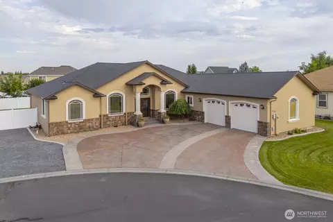 409 Dream St SE, Moses Lake, WA 98837