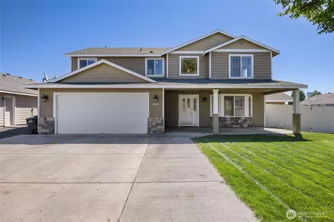 1055 July Ct, Moses Lake, WA 98837