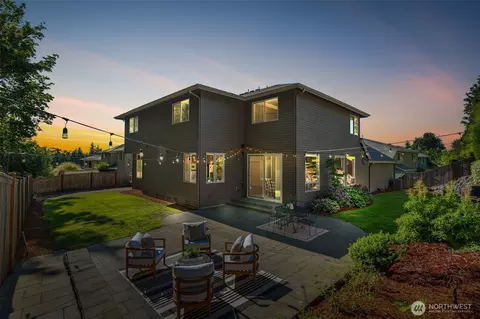 Exterior - 2022 240th Pl SE, Bothell, WA 98021 photo 5 of 6