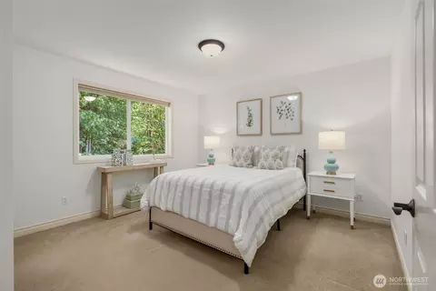 Bedroom - 2022 240th Pl SE, Bothell, WA 98021 photo 1 of 5