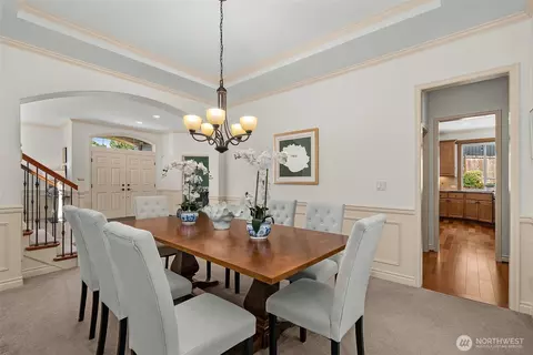 Dining - 2022 240th Pl SE, Bothell, WA 98021 photo 2 of 4