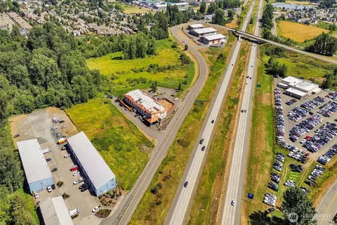 5400 Barrett Rd, Ferndale, WA 98248