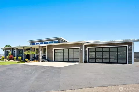 778 Mariner Ct, Ocean Shores, WA 98569
