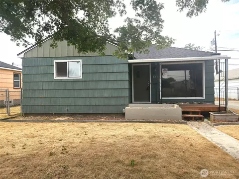 129 F St NE, Ephrata, WA 98823
