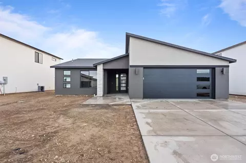 1264 E Mt Hood St, Othello, WA 99344