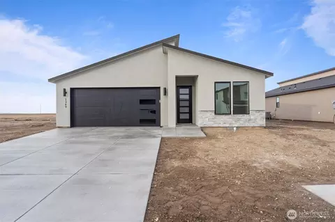 1269 E Mt Hood St, Othello, WA 99344