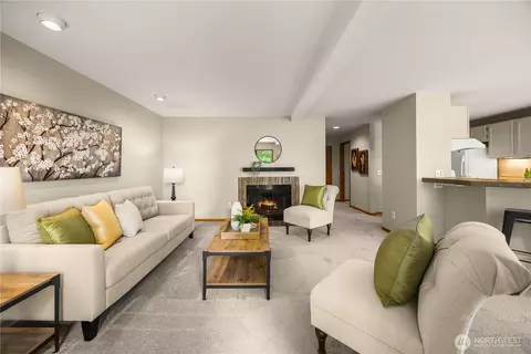 2211 NE 54th St #1C, Seattle, WA 98105
