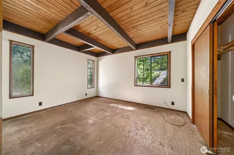 Bedroom - 39609 188th Ave SE, Enumclaw, WA 98022 photo 1 of 3