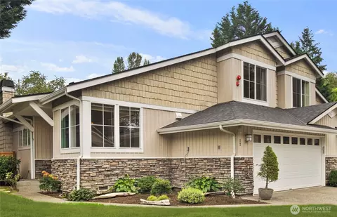 120 Newport Way NW #17, Issaquah, WA 98027