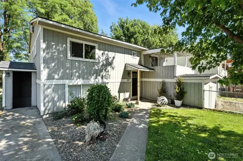 207 Harmon St, Waitsburg, WA 99361