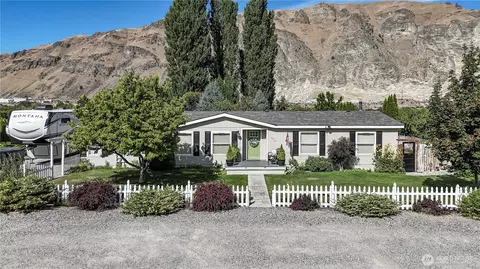 4710 NW Cascade Ave, East Wenatchee, WA 98802
