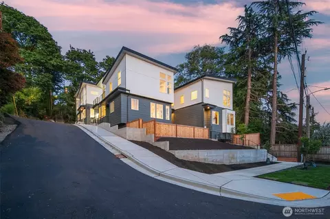 2807 S Grand St, Seattle, WA 98144