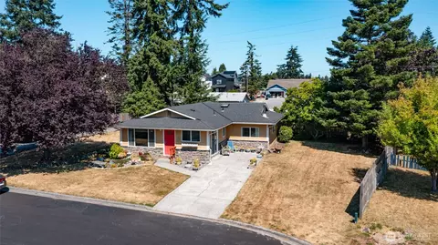 2114 33rd St, Anacortes, WA 98221