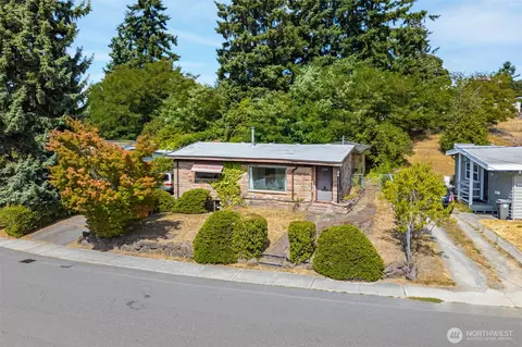 2508 NE 5th Pl, Renton, WA 98056