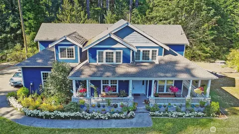 481 7th Ave, Fox Island, WA 98333