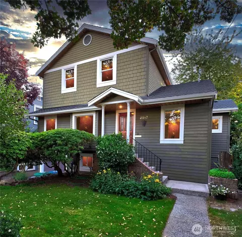 2587 8th Ave W, Seattle, WA 98119
