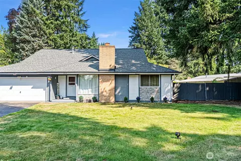 2017 SE Juniper Ct, Port Orchard, WA 98366
