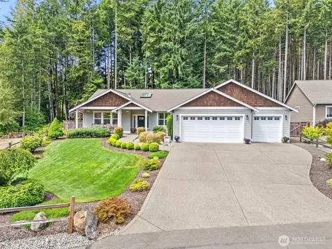251 SW Teal Ct, Port Orchard, WA 98367