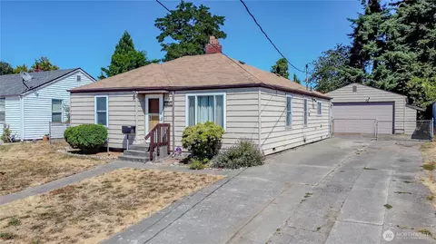 16632 35th Ave S, Seatac, WA 98188