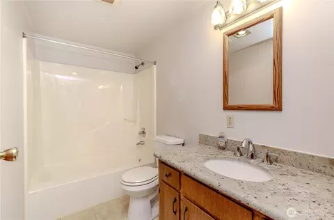 Bath - 16632 35th Ave S, Seatac, WA 98188 photo 2 of 2