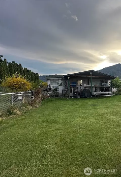 2775 Washington St, Manson, WA 98831
